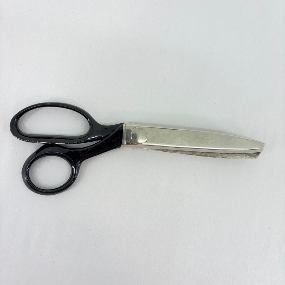 Wiss CB7 Pinking Shears Black Enamel Handle Vintage Sewing Scissors Made in USA